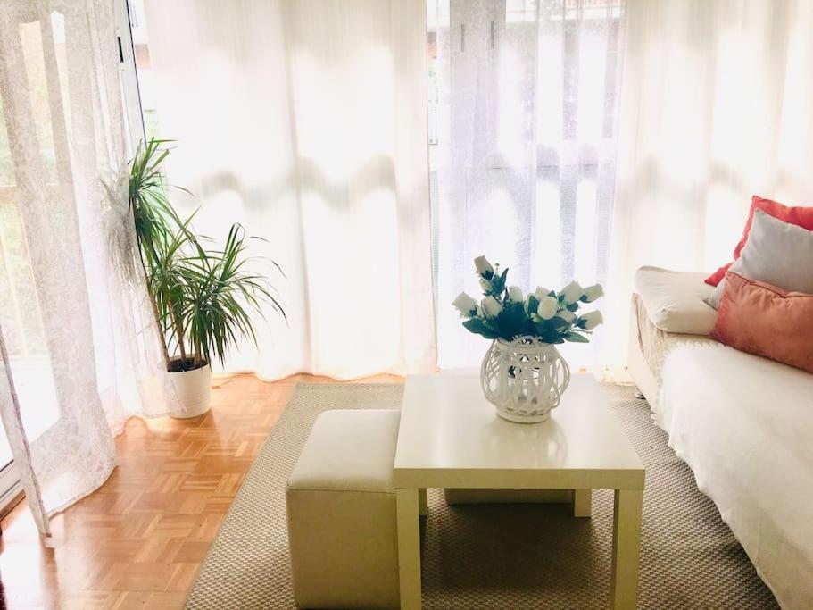Bcn 4 Apartment *